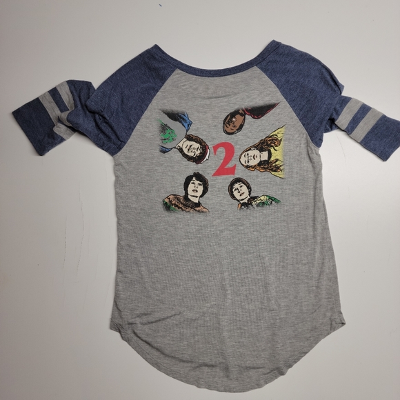 Netflix Stranger Things Reglan Tee Half Sleeve size Small Season 2 - Picture 5 of 7